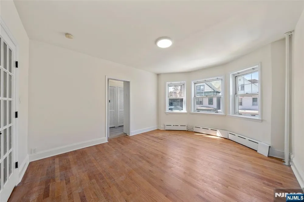 8 Cooper Place 2nd Fl Weehawken, NJ 07086