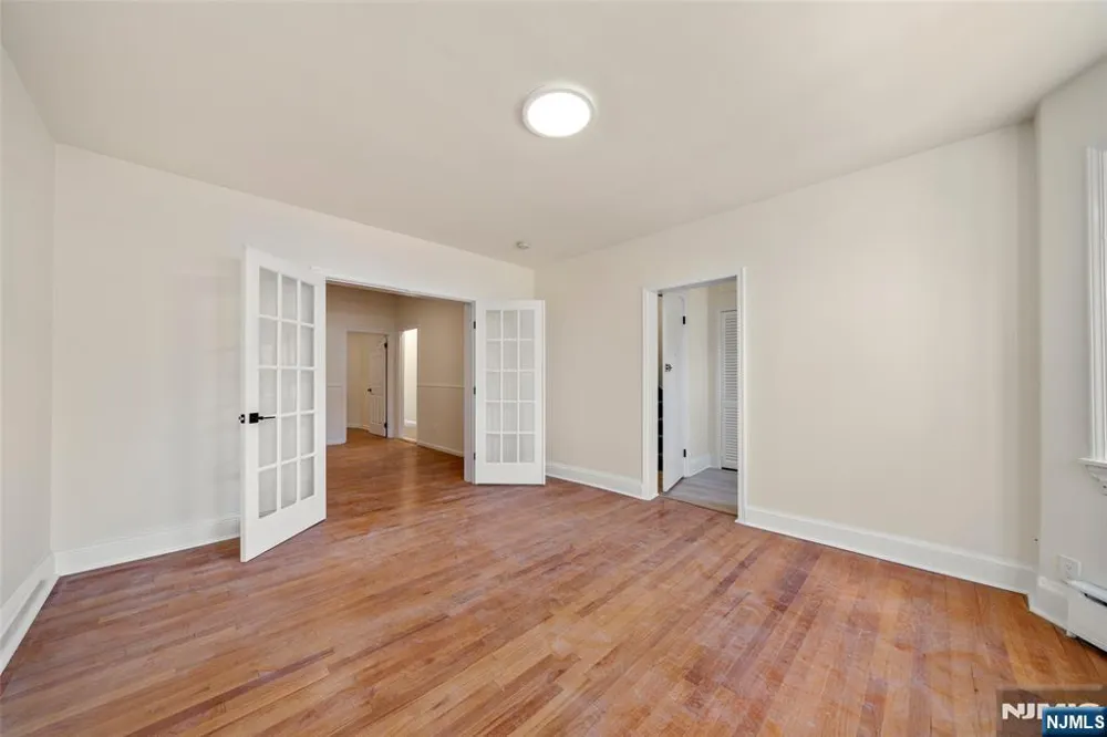 8 Cooper Place 2nd Fl Weehawken, NJ 07086