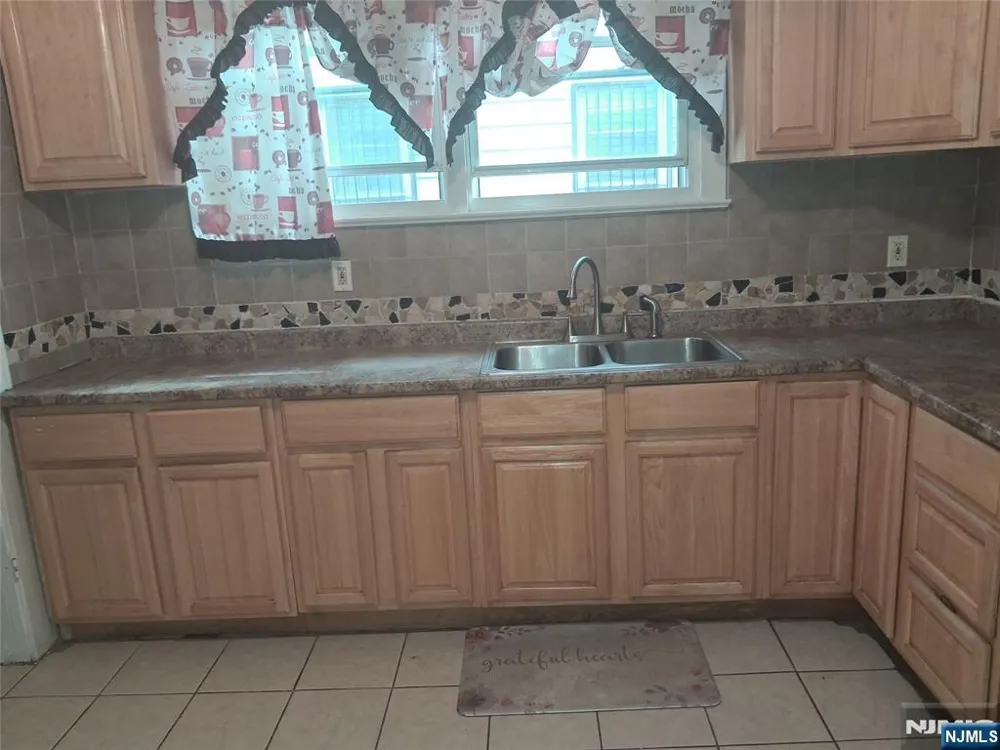 19 Bayview 2 Newark, NJ 07112