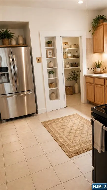 19 Bayview 2 Newark, NJ 07112