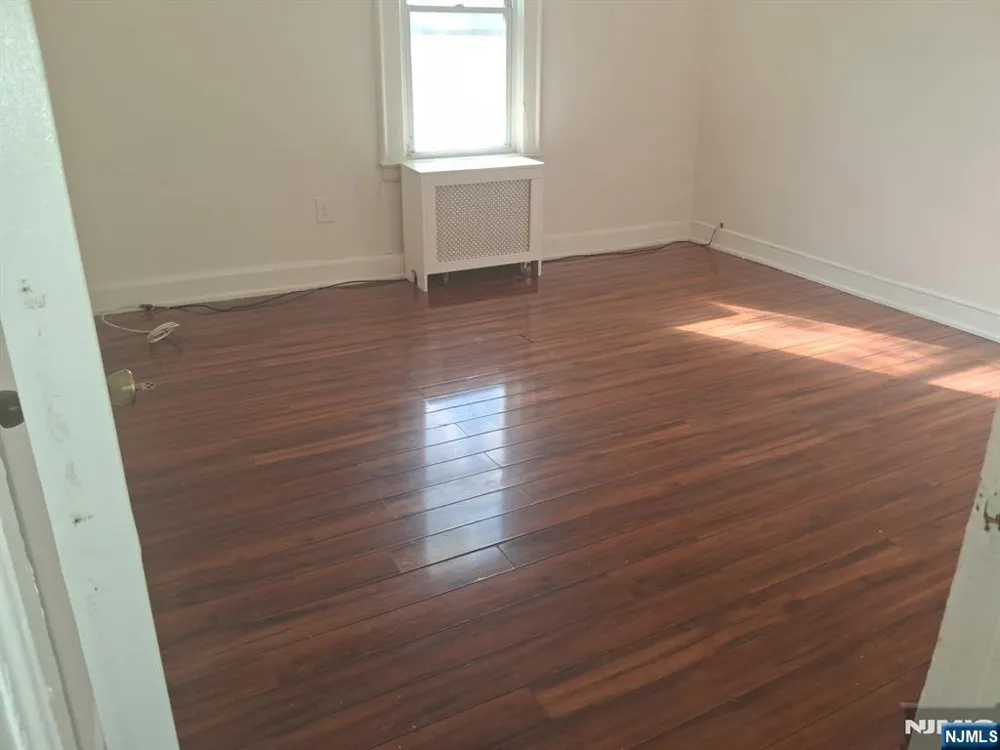 19 Bayview 2 Newark, NJ 07112