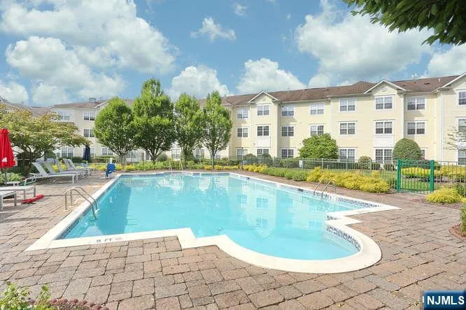 187 Paterson Avenue 1 Midland Park, NJ 07432