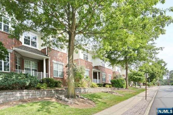 187 Paterson Avenue Midland Park, NJ 07432
