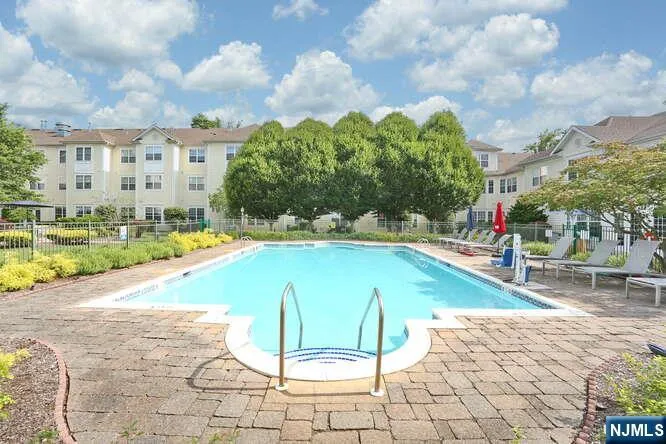 187 Paterson Avenue Midland Park, NJ 07432