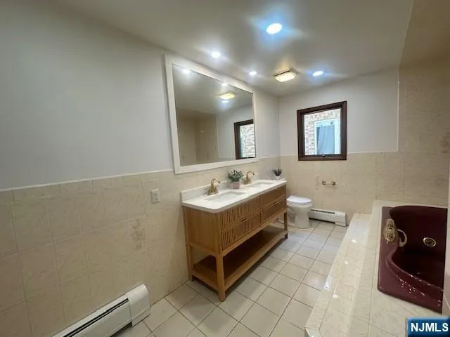 124 Johnson Avenue 1 Wallington, NJ 07057