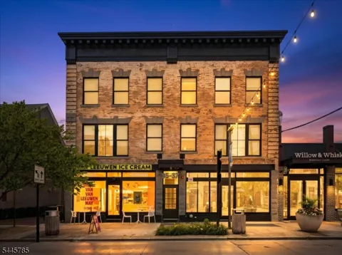 35 Main St, 3B #3B Unit 3B