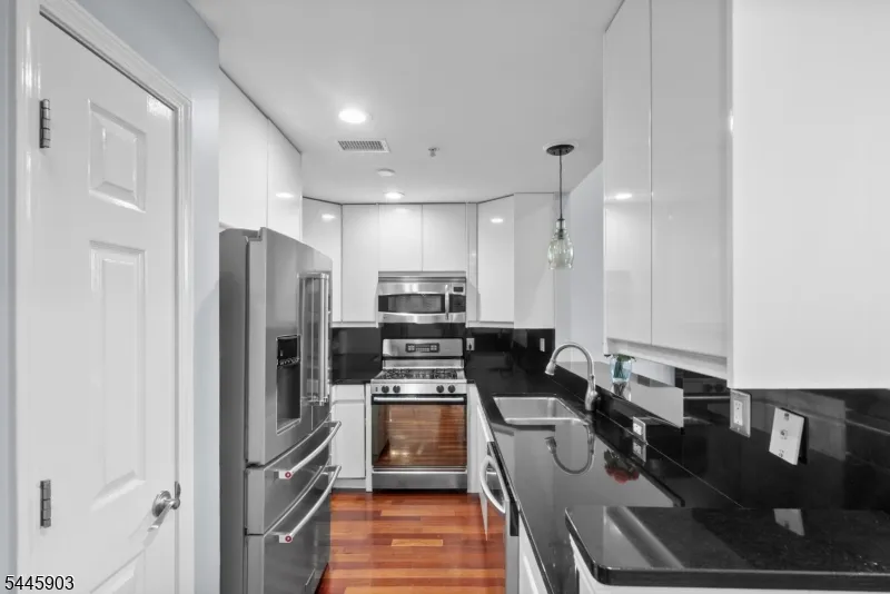 169 Price Ct West New York Town, NJ 07093