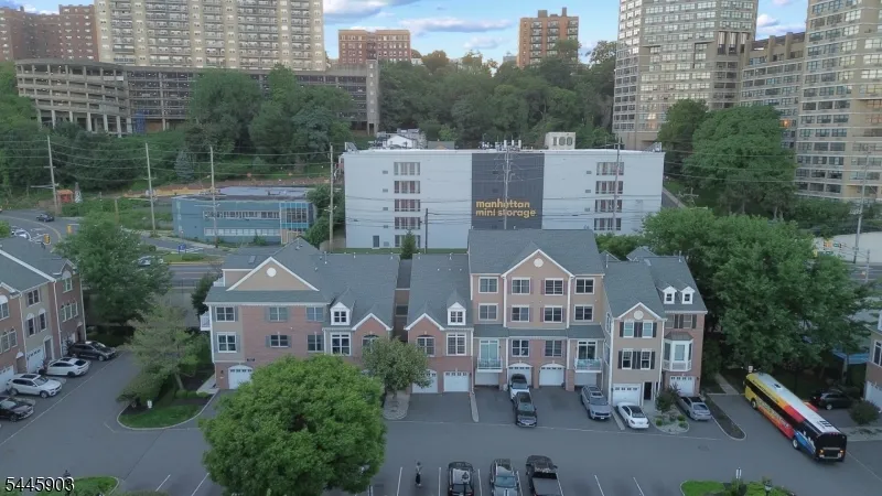 169 Price Ct West New York Town, NJ 07093