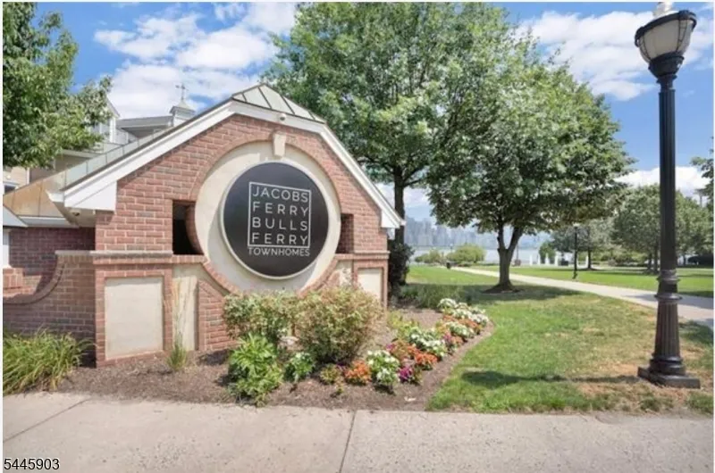 169 Price Ct West New York Town, NJ 07093