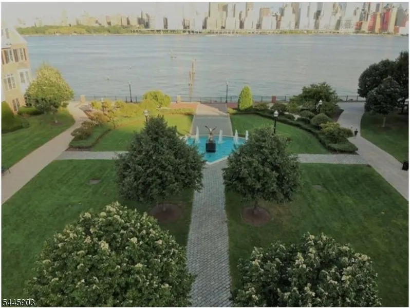 169 Price Ct West New York Town, NJ 07093