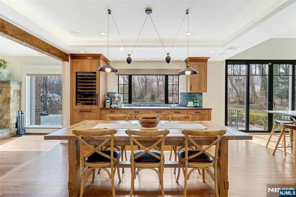 7 Deerhill Drive Ho-Ho-Kus, NJ 07423