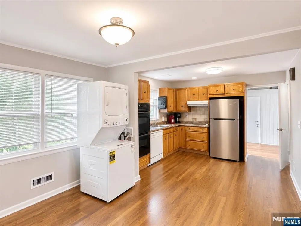 189 Homestead Road Paramus, NJ 07652