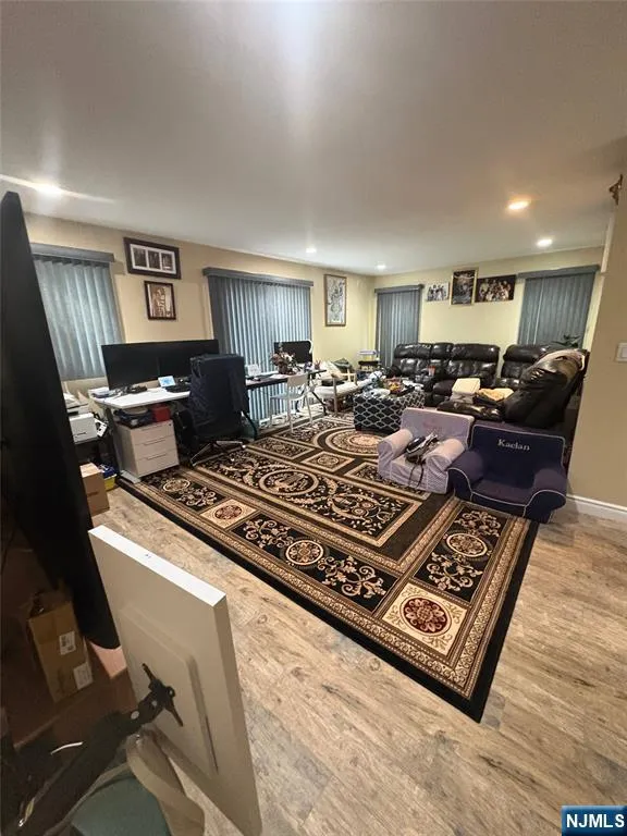 8 William Street Saddle Brook, NJ 07663