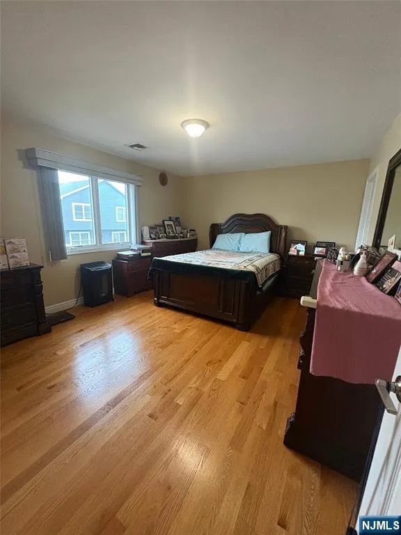 8 William Street Saddle Brook, NJ 07663