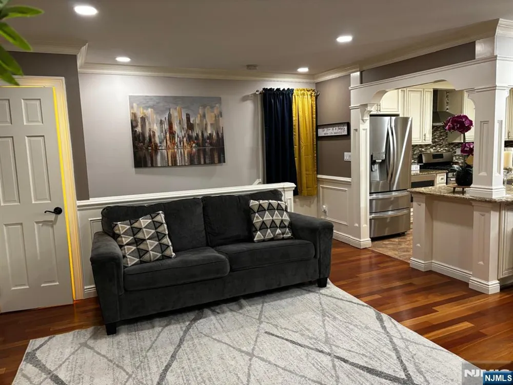 7502 2nd Avenue 2 North Bergen, NJ 07047