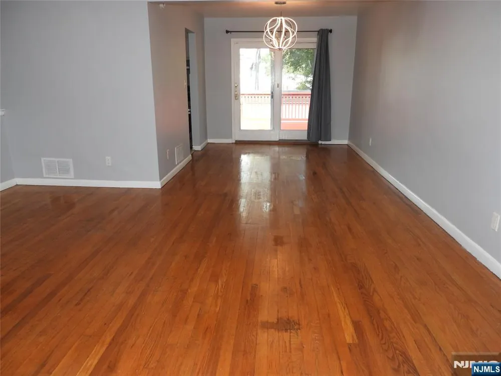 133 Baldwin Avenue Hasbrouck Heights, NJ 07604