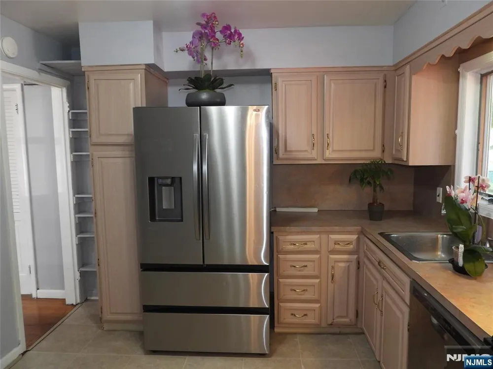 133 Baldwin Avenue Hasbrouck Heights, NJ 07604