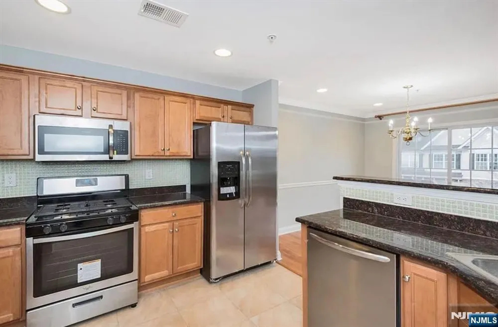 187 Blue Heron Drive Secaucus, NJ 07094