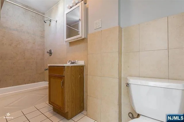 1320 44th Street North Bergen, NJ 07047