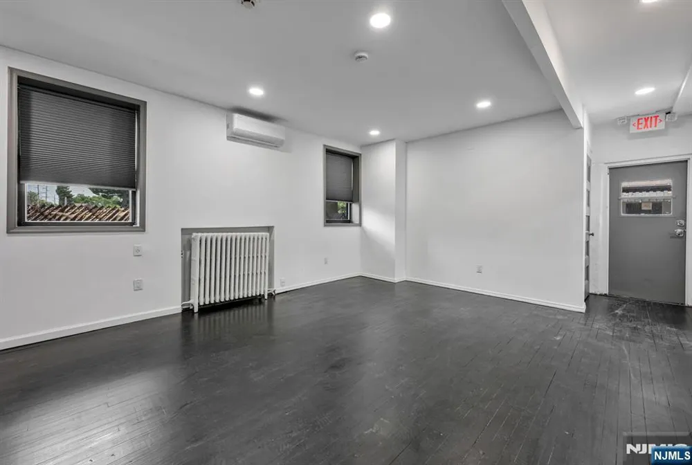 172 Madison Avenue 1st Floor Dumont, NJ 07628