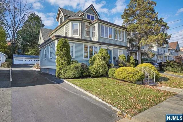164 Orient Way 2 Rutherford, NJ 07070