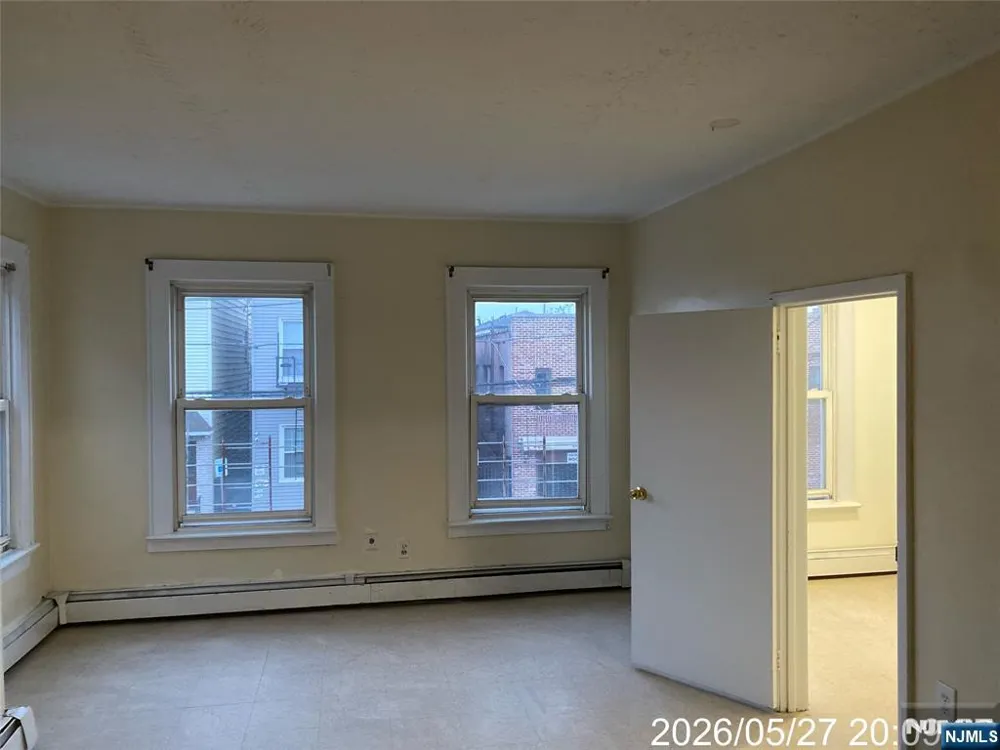 217 Walnut Street 2 Newark, NJ 07105
