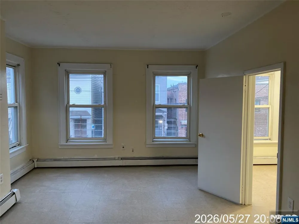 217 Walnut Street 2 Newark, NJ 07105