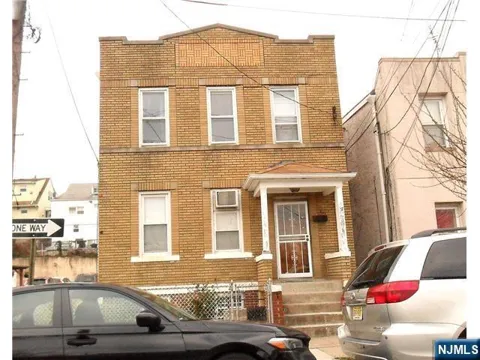 37 Corabelle Avenue