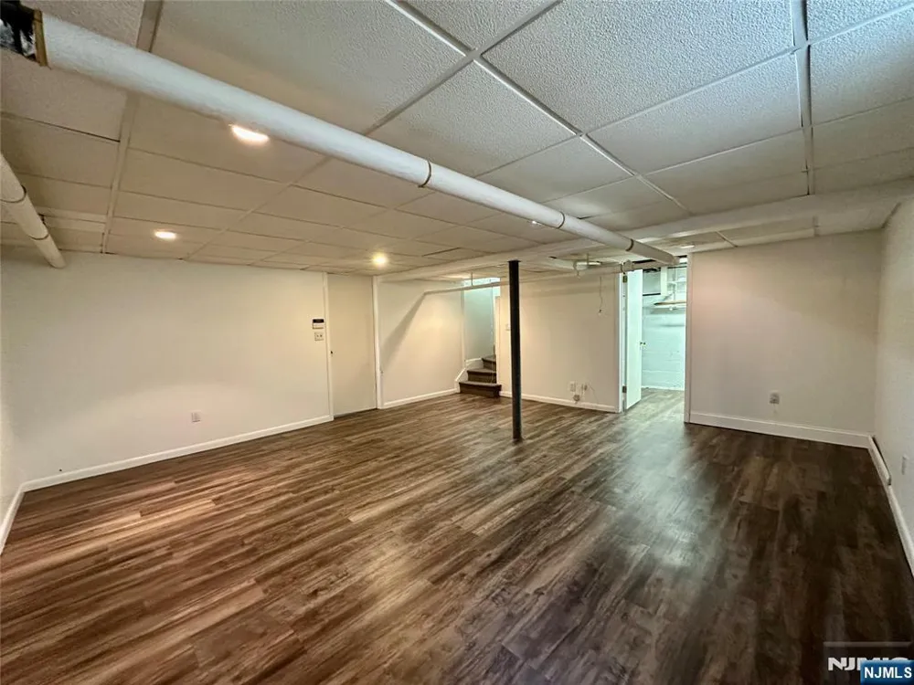 127 Howard Terrace Leonia, NJ 07605
