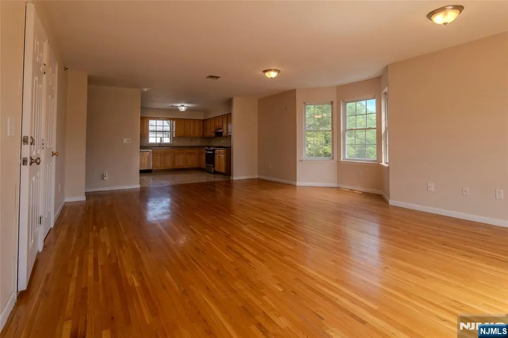30 Triton Terrace 3 Newark, NJ 07104