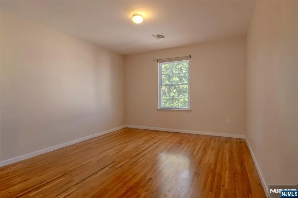 30 Triton Terrace 3 Newark, NJ 07104