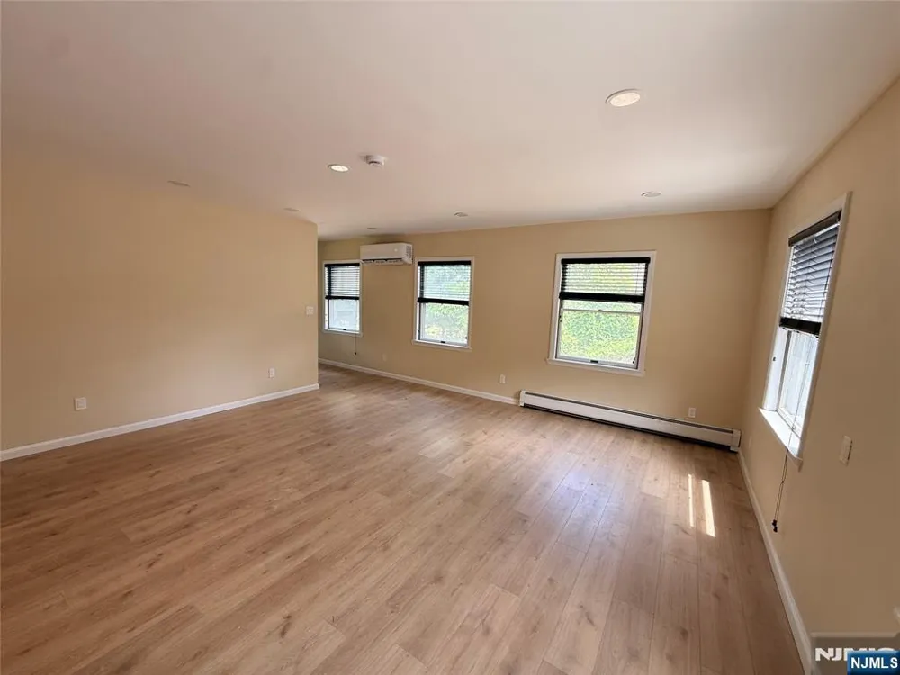 48 Ringwood B Ringwood, NJ 07456