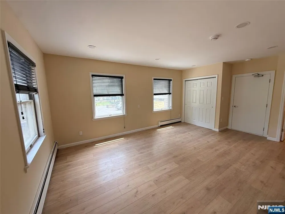 48 Ringwood B Ringwood, NJ 07456