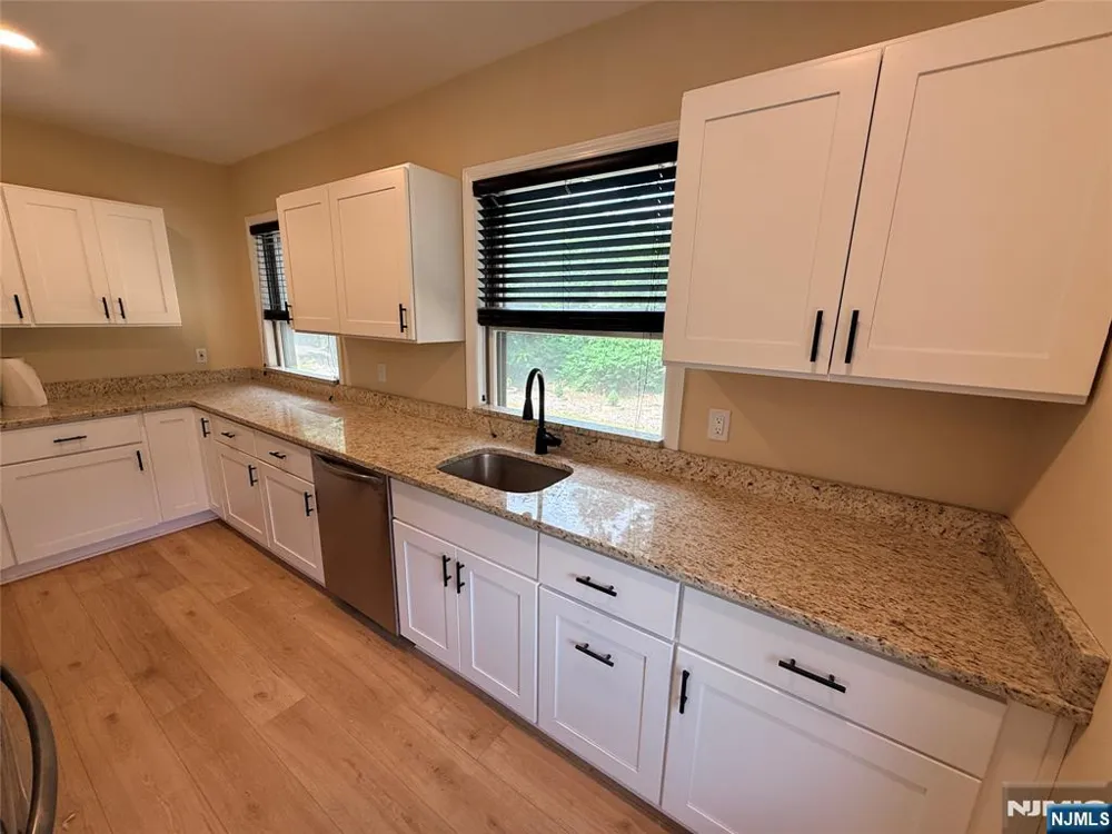 48 Ringwood B Ringwood, NJ 07456