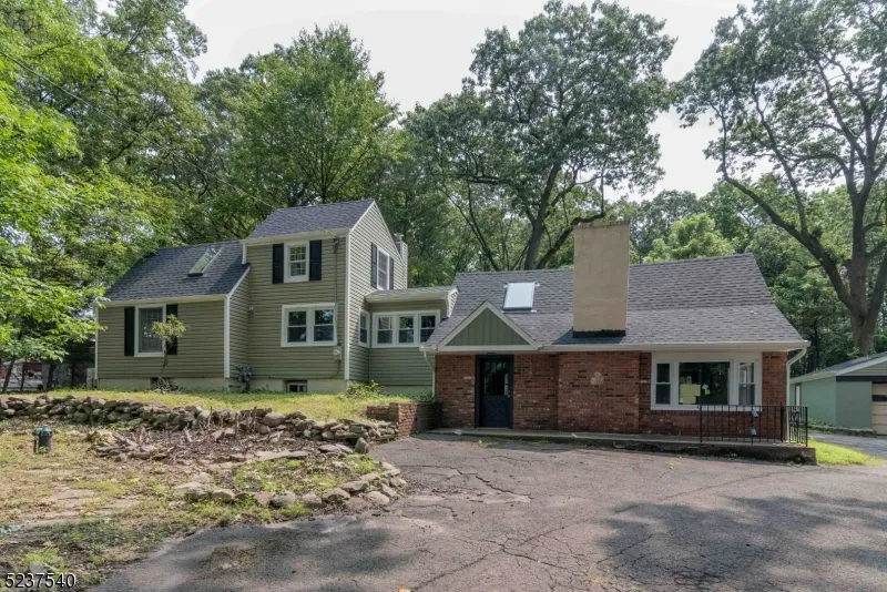 496 Manchester Ave North Haledon, NJ 07508