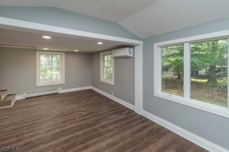 496 Manchester Ave North Haledon, NJ 07508