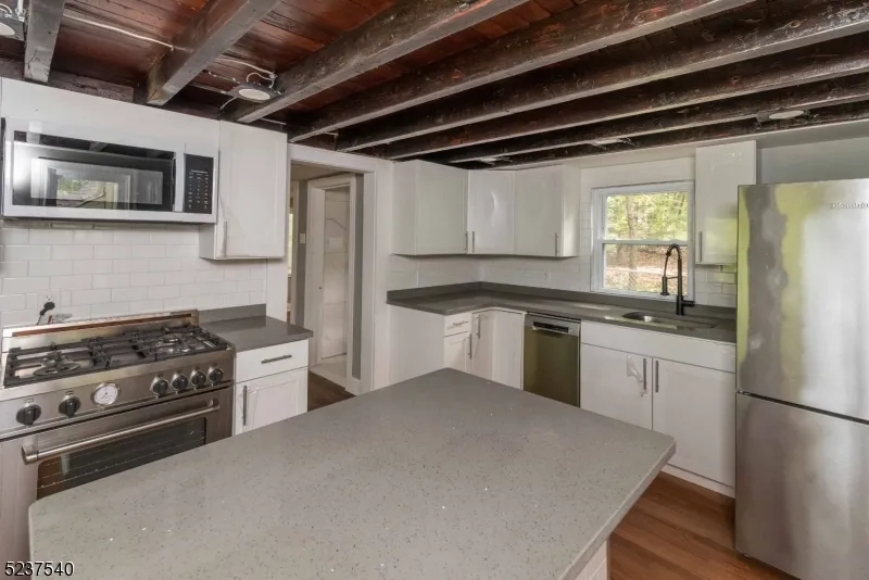 496 Manchester Ave North Haledon, NJ 07508