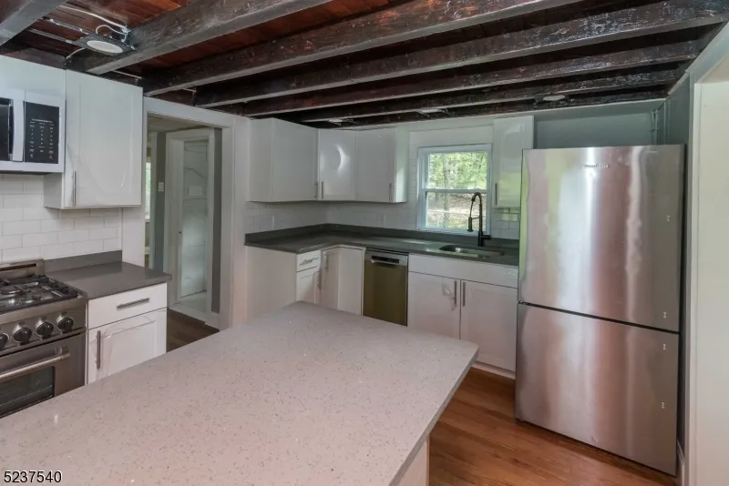 496 Manchester Ave North Haledon, NJ 07508