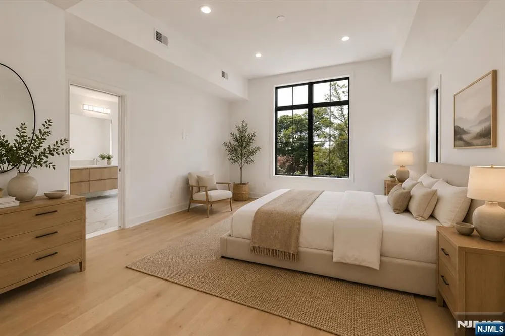 16 Feldman Paramus, NJ 07652