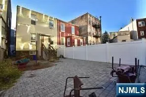 228 Maple Street 2 Weehawken, NJ 07086