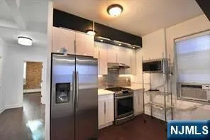 228 Maple Street 2 Weehawken, NJ 07086