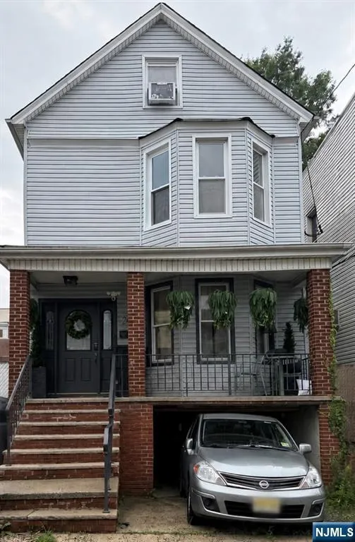 20 E 31st Street Bayonne, NJ 07002