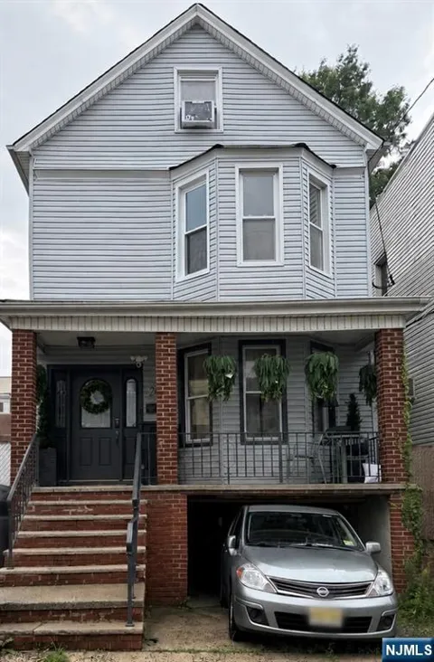 20 E 31st Street