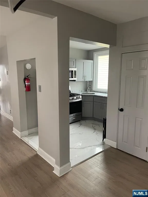20 E 31st Street Bayonne, NJ 07002