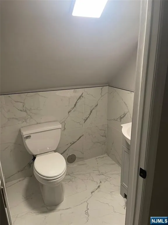 20 E 31st Street Bayonne, NJ 07002
