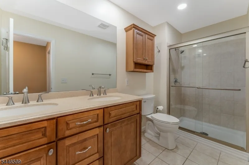 100 Goldfinch Mdws Allamuchy, NJ 07840