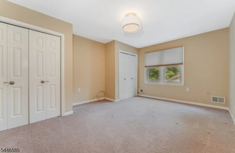100 Goldfinch Mdws Allamuchy, NJ 07840