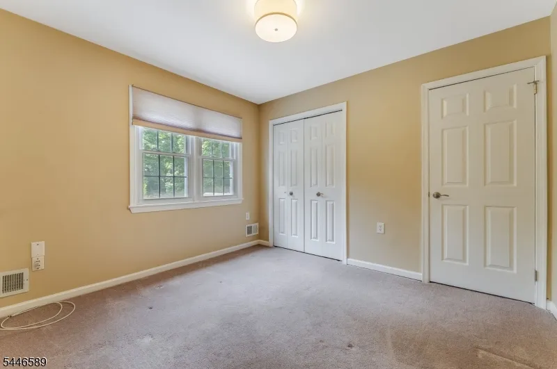 100 Goldfinch Mdws Allamuchy, NJ 07840