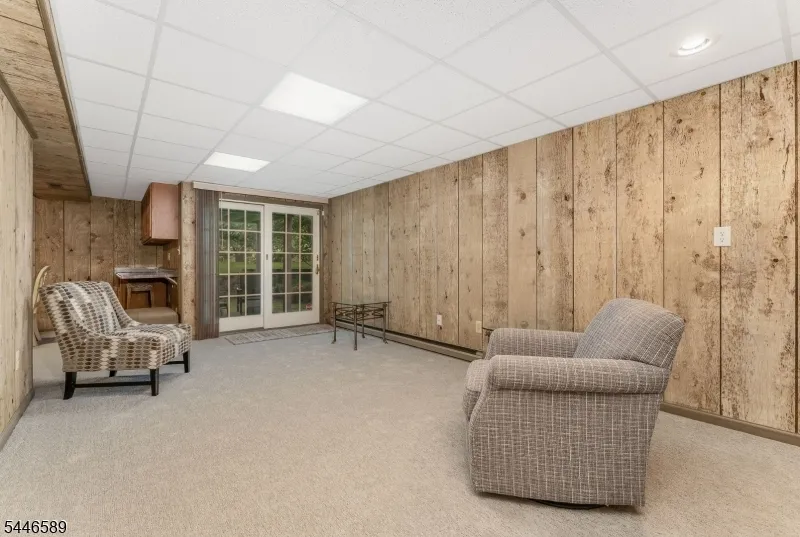 100 Goldfinch Mdws Allamuchy, NJ 07840