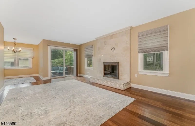 100 Goldfinch Mdws Allamuchy, NJ 07840